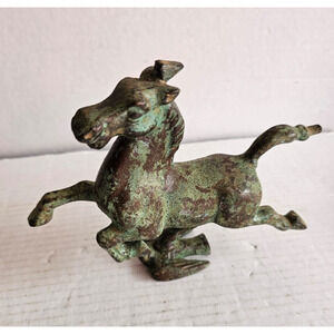 Vintage Bronze Of The Eastern Han Dynasty Flying Horse Of Gansu Ornament Statue